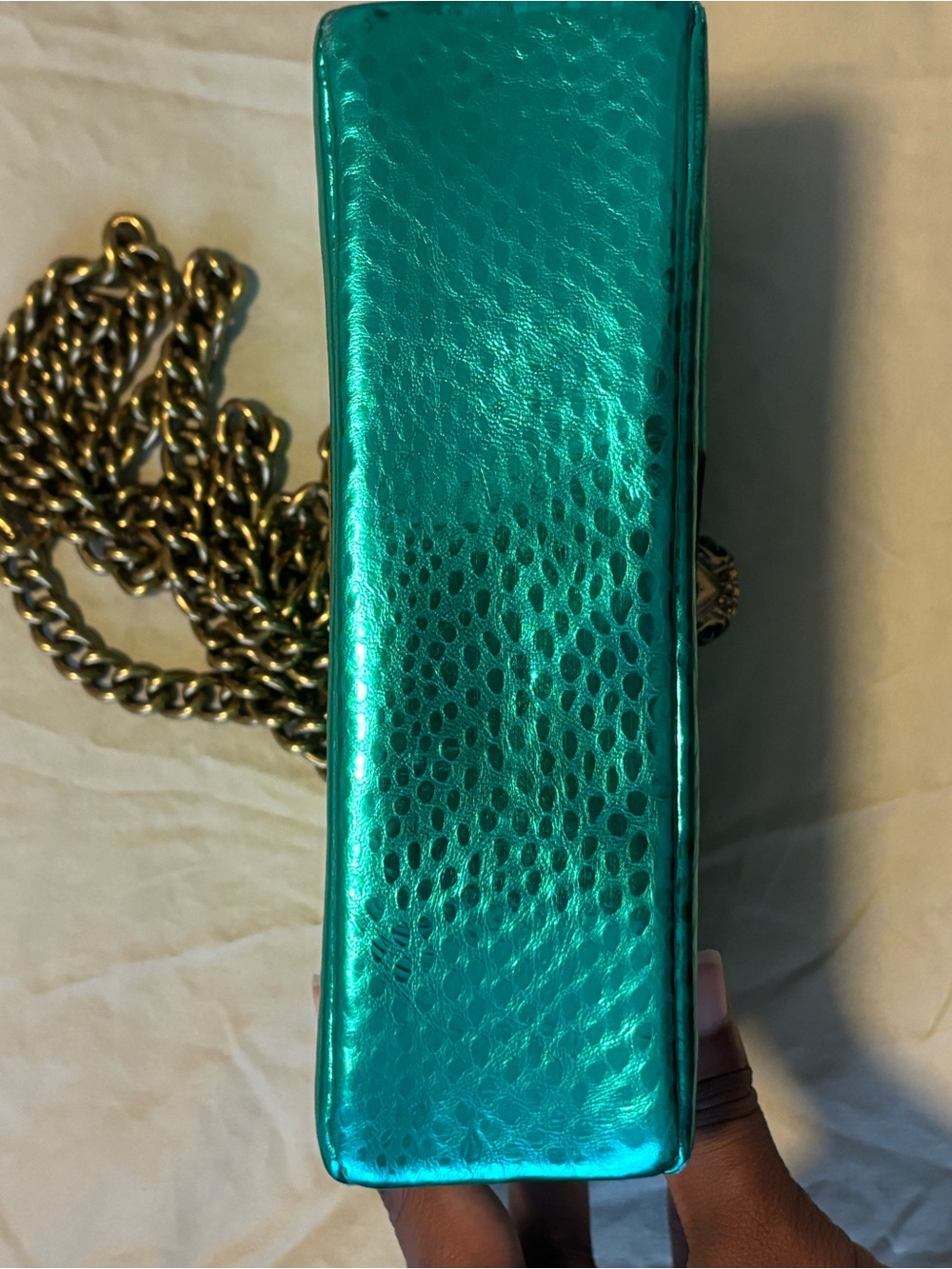 Kurt Geiger Metallic snake print Emerald Green mini Bag with brushed Gold Chain - Picture 9 of 10